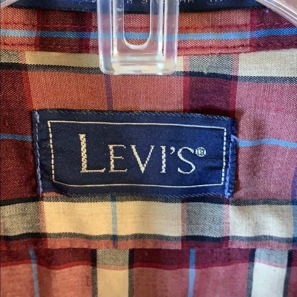 Vintage LEVI’s Plaid Button Down Shirt. Men’s XL.